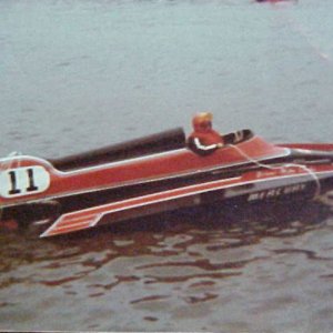 Media 'Race2' in category 'Racing and Historic Images'