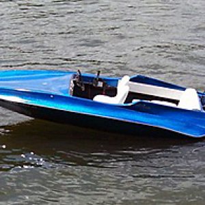 Berry's 17 ft blue HydroStream