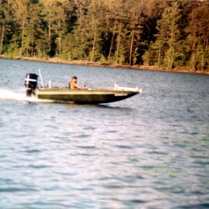 1975 Bass Mate