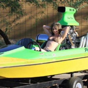 10858410_749975265091272_3245359368026676466_n