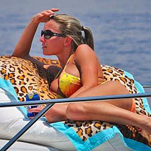 boat1054