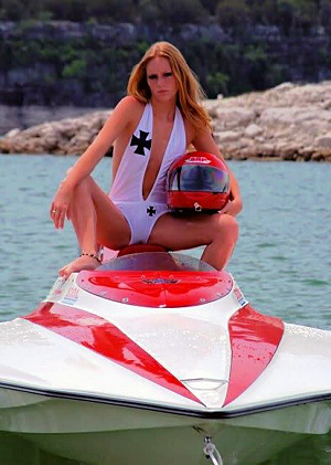 boat2437