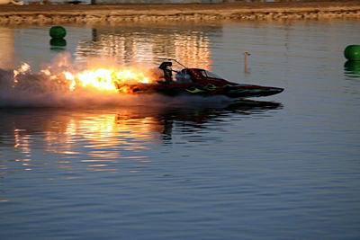 boat8373