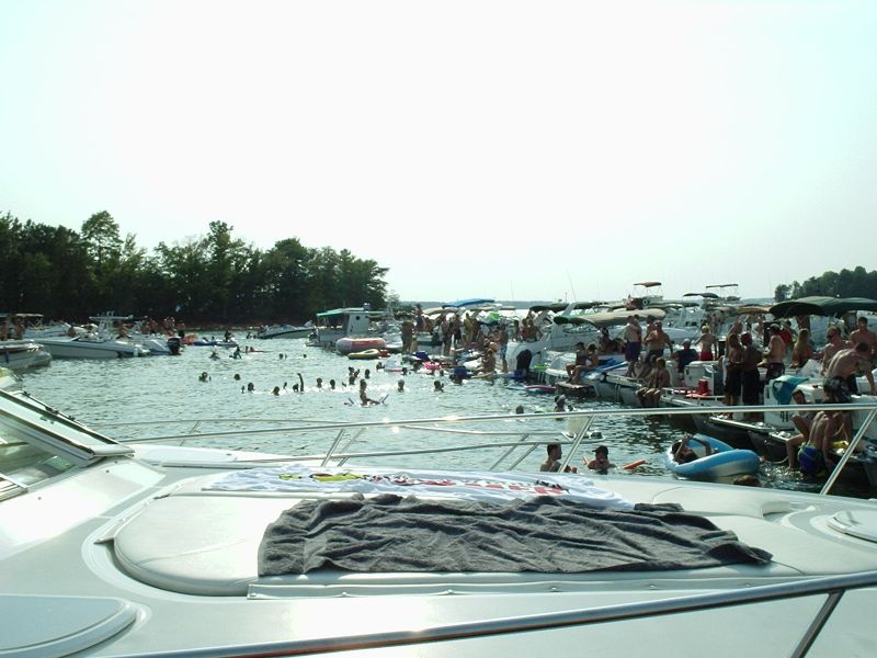 lake_party_037