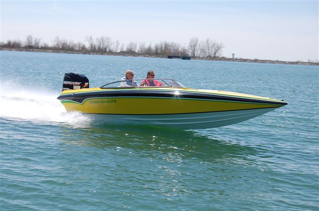 Powerboat Test 2100 Pulsare